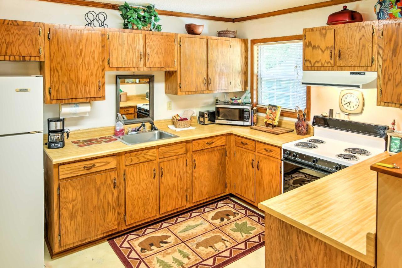Lakefront Mountain Rest Cottage With Gas Fireplace! Walhalla Exterior photo